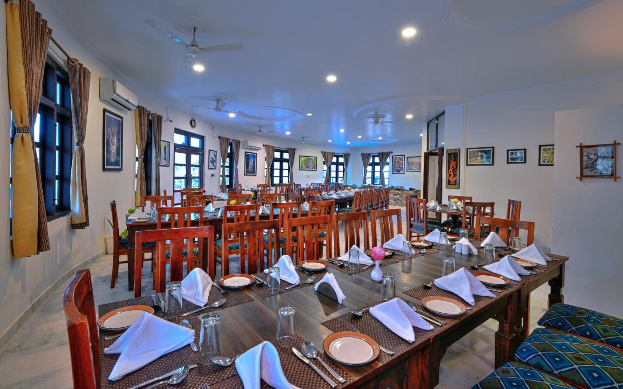 Tiger Den Resort Khilchīpur Extérieur photo
